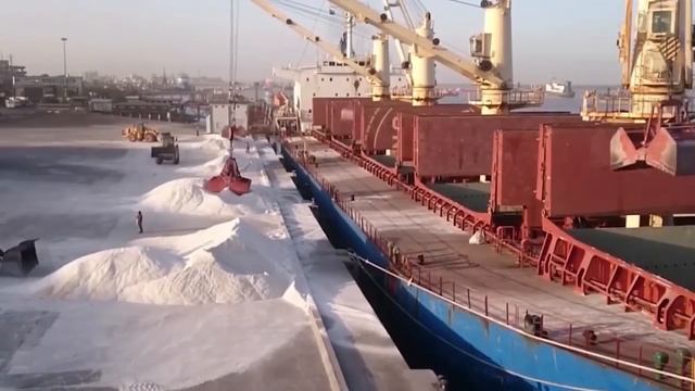 ЧТО ЖДЕТ ТЕХ, КТО ПОЛНОСТЬЮ ОТКАЗАЛСЯ ОТ СОЛИ смотреть онлайн