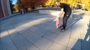 НА МИЮ НАПАЛА ИКОТА, УЧИМСЯ ХОДИТЬ