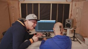Три Бэка, MIDIBlack, 40Минут - Hustla