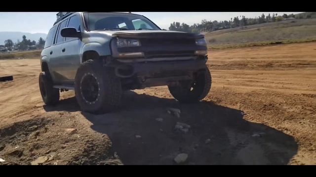 Trailblazer EXT suspension lift and wheels смотреть онлайн
