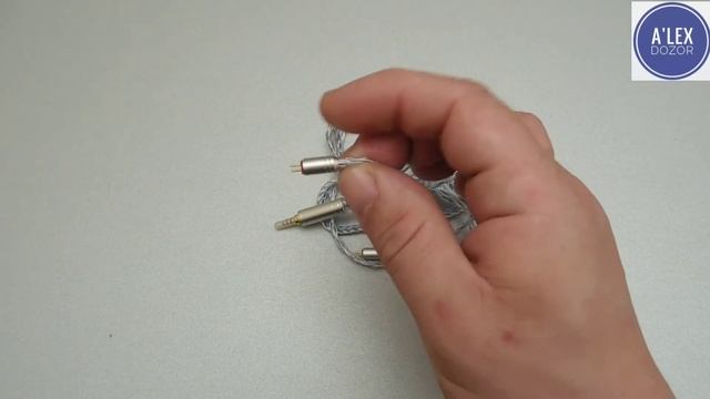 Yinyoo 16 аудиофильский канат, или не плохой кабель? Который делает звук наушников чуток прозрачнее