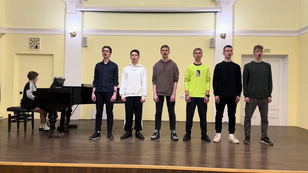 Ансамбль юношей CREDO Музыка Я. Дубравина слова В. Суслова "Баллада о ледовой трассе"