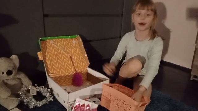 Делаю дом для кошки в стиле Цифрового цирка и показываю персонажей, сделанных из мягкого пластилина смотреть онлайн