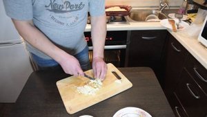 Куриные рулетики с мятой.