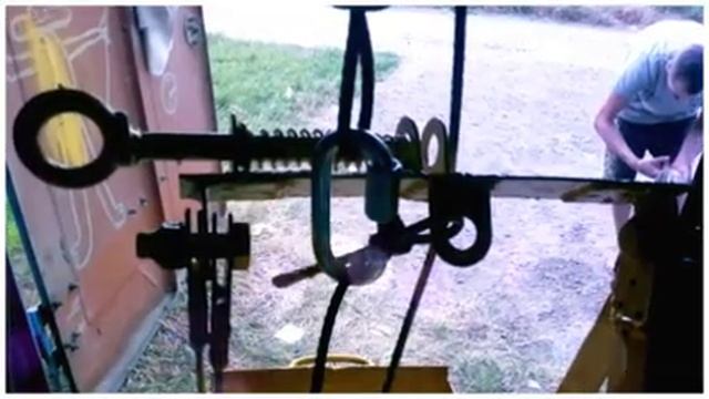 КОВШ ДЛЯ ЧИСТКИ КОЛОДЦА Rassian invention for cleaning a well!!! смотреть онлайн