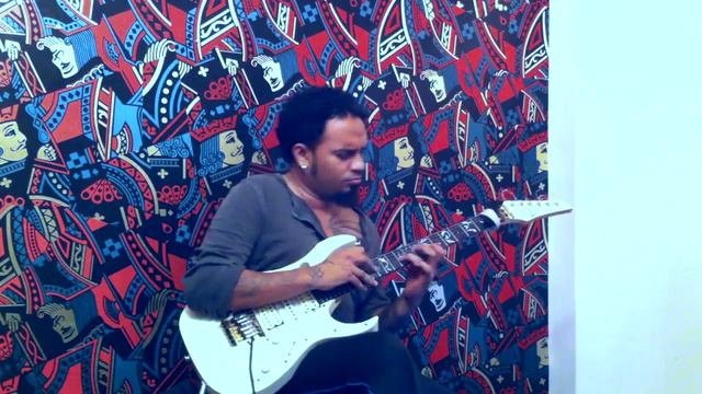 Gourov Dasgupta on his Ibanez JEM смотреть онлайн