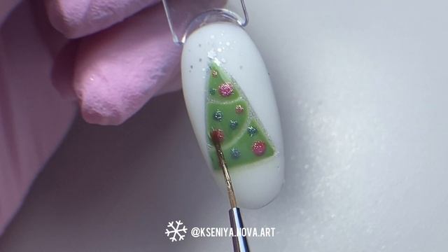 Как быстро нарисовать елку гель-лаком| Серебряный кошачий глаз на ногтях | Маникюр на новый год