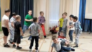 05.03.2022.??Ст-подг гр?? танец "Крутые пацаны!", поет шоу гр ДаКи???