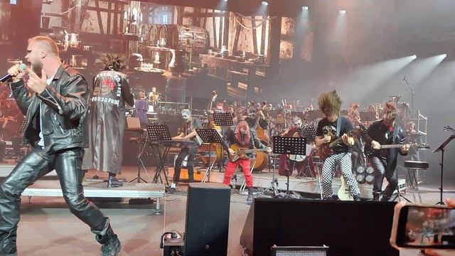 Панк-сказка «Король и Шут» - Ели мясо мужики (Imperial Orchestra) [МТС Live Hall] 4K (18.11.2023) смотреть онлайн