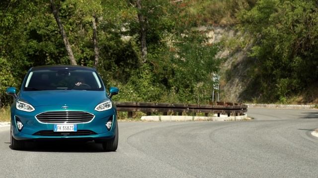 Nuova Ford Fiesta | Il piacere di guida si "sdoppia" così смотреть онлайн