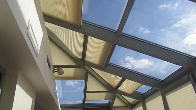 Плиссе в зимнем саду - шторы с электроприводами SOMFY 24V
