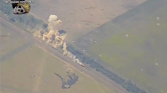 Военнослужащие ВДВ России уничтожают украинскую БМП-1 на Херсонском направлении..MP4 смотреть онлайн