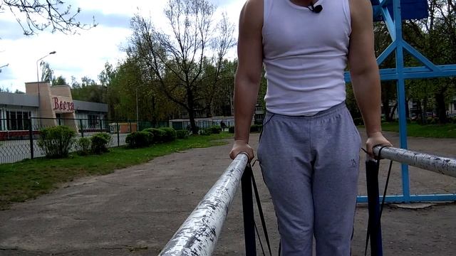 Как научиться отжиматься. Отжимания на брусьях. Калистеника. смотреть онлайн