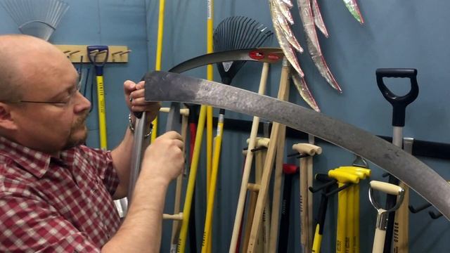 Как наточить ручную косу | CADEAUX.RU смотреть онлайн