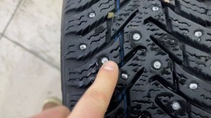 Ошиповка резины ремонтными шипами