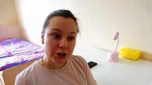 Лера и мама учат правила для принцессы