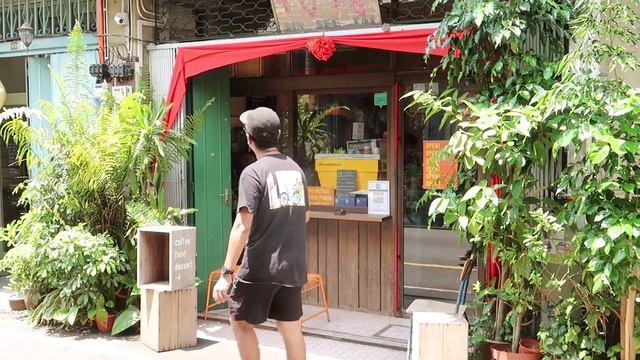 FILMNEVERDIE 35mm Niji Camera with Kodak Colorplus смотреть онлайн