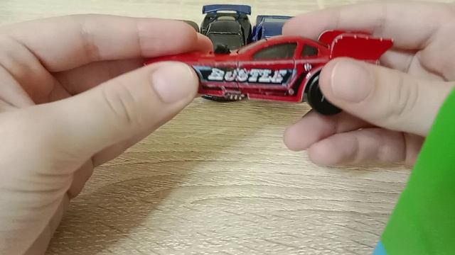 я снимаю гоночные машины и 2 легковые машины смотреть онлайн