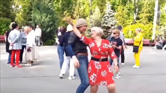 ЧУДО-ЮДО ИЗЛОВЛЮ ХАРЬКОВ УКРАИНА ТАНЦЫ 2023г смотреть онлайн