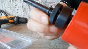 делаем отверстие коронкой