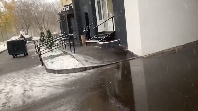 иду вдоль соседнего дома пока он не закончится (часть 1) смотреть онлайн