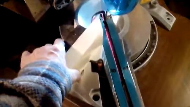 Торцовочная пила Макита смотреть онлайн