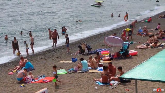 Крым. Пляж в городе Судак. Июнь 2018 смотреть онлайн