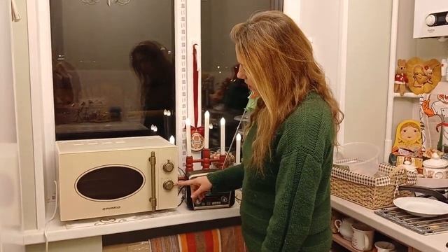 Видеообзор микроволновой печи MAUNFELD JFSMO.20.5.GRIB смотреть онлайн