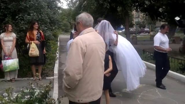Выход невесты после выкупа