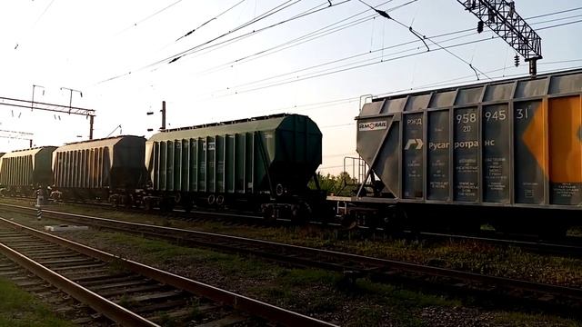 Грузовой Тепловоз ТЭЗЗА-0204 с грузовыми вагонами Станция Алматы-1жд вокзал Хроника-КТЖ.