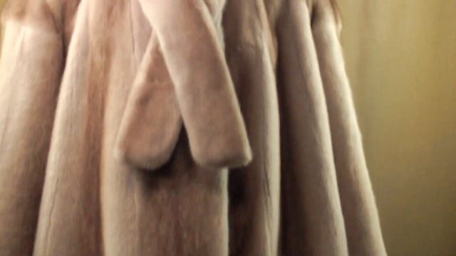 Пошив шубы из светлой норки смотреть онлайн