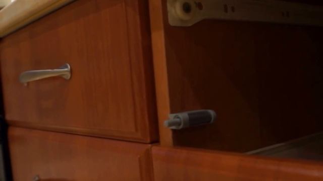 Амортизаторы для ящиков и шкафов. Мебельные амортизаторы. Shock absorbers.