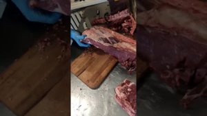 Стейки РИБАЙ- Нью-Йорке  сабельная пилой