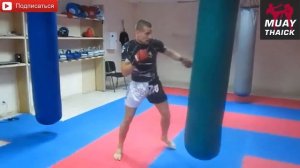 Наработка ударной выносливости на груше в тайском боксе