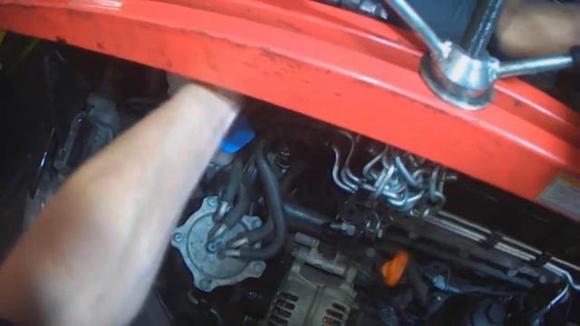 VW A5: BRM TDI Timing Belt removal Part 1 смотреть онлайн