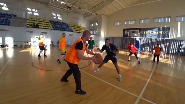 Первый матч Джентльменов фортуны по баскетболу/Гиены-Космонавты