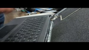 How to Replace broken Screen of DELL LATITUDE 3410,Display screen replacement in dell latitude 3410