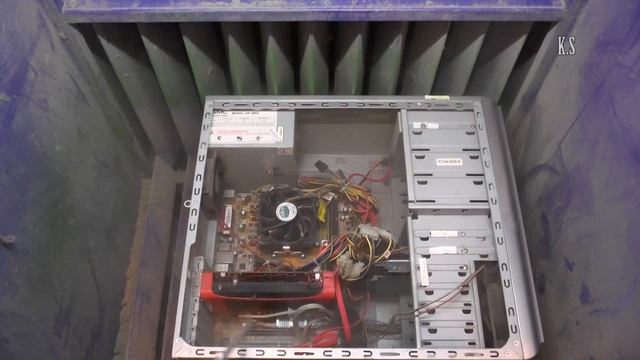 Чистка компьютера от пыли компрессором смотреть онлайн