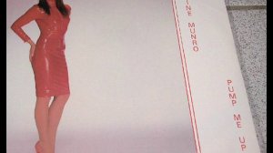 Gary Numan / Caroline Munro - "The Picture"
