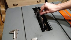 Циркулярная пила Black and Decker BES 720. Проверка люфтов.