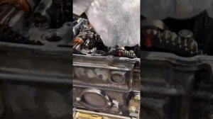 Замена прокладки постели распредвалов Mercedes Benz Actros MP4/5 на двигателях OM470,471,473 ????