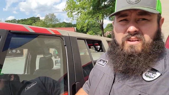 I bought a 90s Nissan Pathfinder! смотреть онлайн