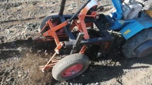 Как копает переделанная картофелекопалк