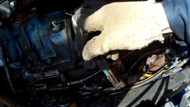 ДТ-75. Установка тяги пускача и троса подсоса смотреть онлайн