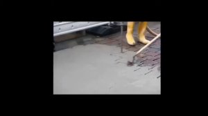 Нанесение затирки quick mix Tubag PFH производителем на упаковке
