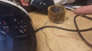 Как подключить тахометр на щитке приборов Газель Волга АР 603801-05 чтоб проверить его.