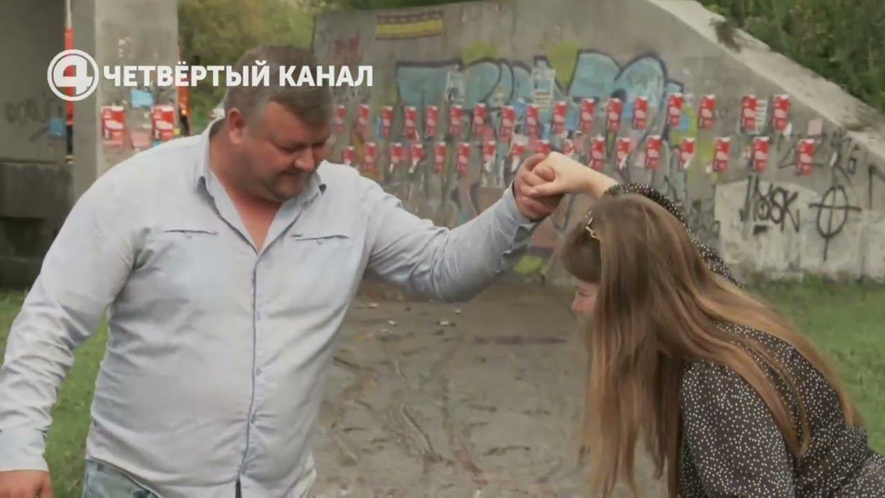 Спасение на съемках: журналистка увязла в грязи