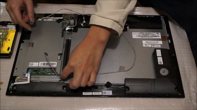 OPEN ME UP! Dell Inspiron 20 AIO 3000 series Disassembly смотреть онлайн