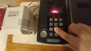 Как открыть домофон Метаком мк-2003 через режим программирования?