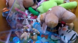 ?ВАУ!!!МАЛЕНЬКИЙ АВТОМАТ ХВАТАЙКА! Игрушки 5 ночей с Фредди!!!